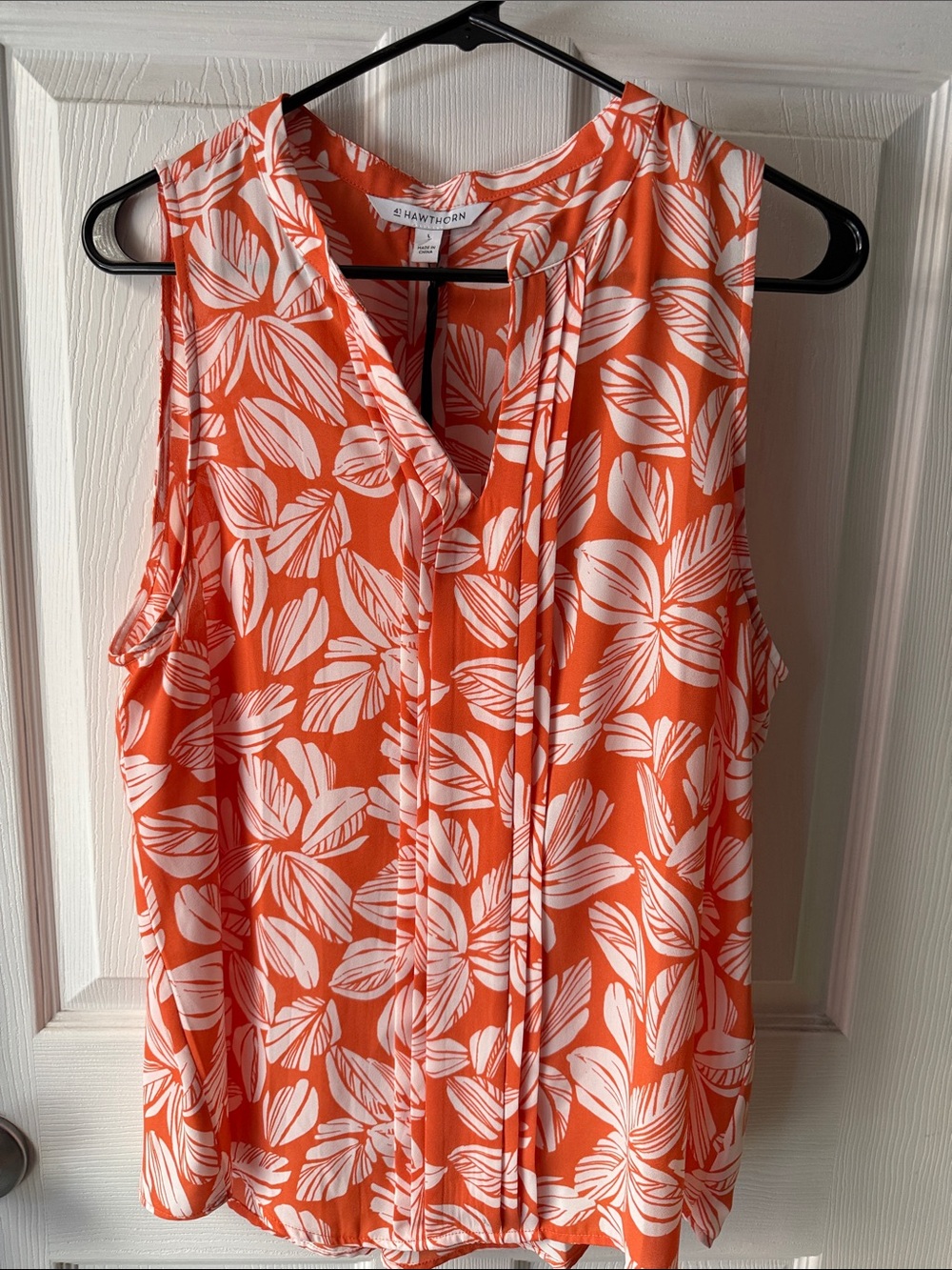 41 Hawthorn Orange and White Floral Sleeveless Pleated V-Neck Top
